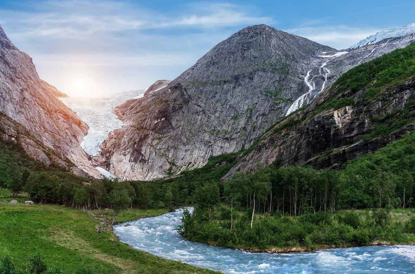 Olden Scheduled Tours Explore the Fjords and Glaciers Book Now
