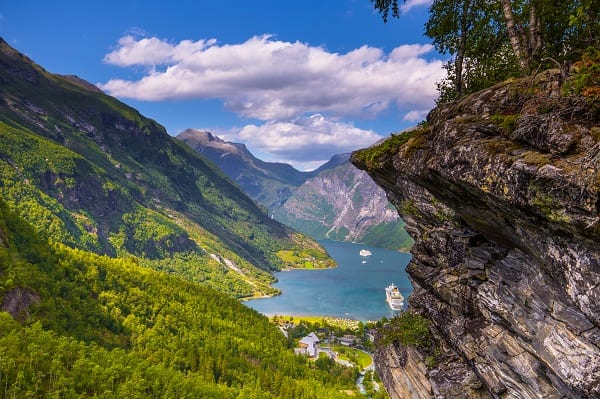 what-to-do-in-geiranger-Flydalsjuvet