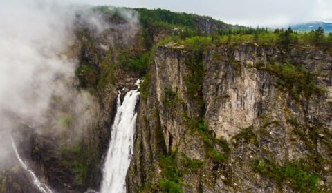 Wasserfall Voringsfossen, Eidfjord, Norwegen.
